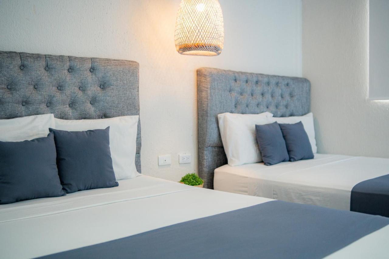 Hotel Adaz Mediterraneo Санта Марта Екстериор снимка