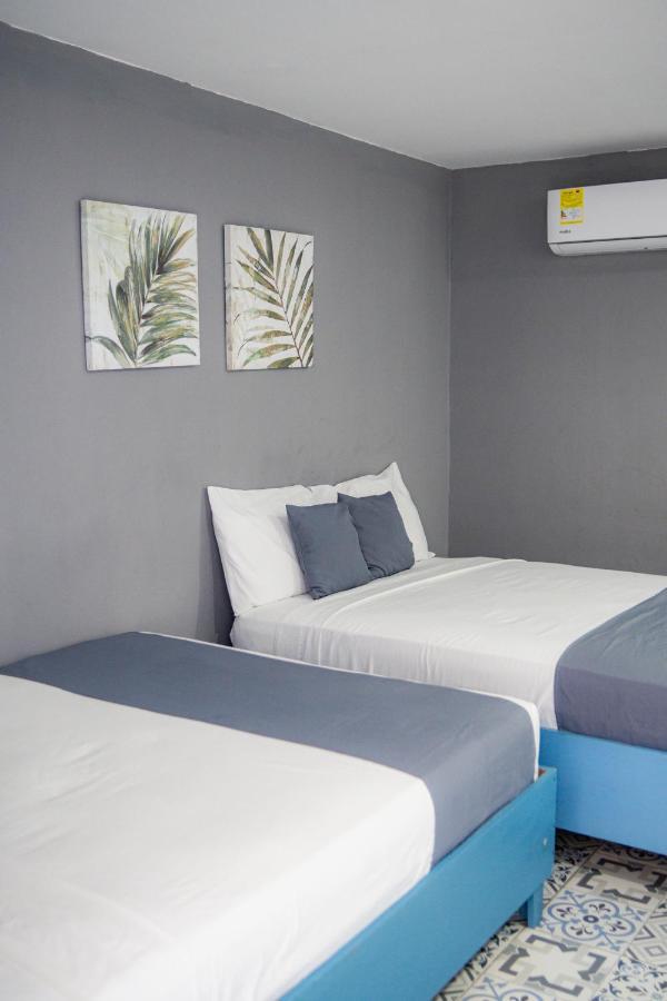 Hotel Adaz Mediterraneo Санта Марта Екстериор снимка