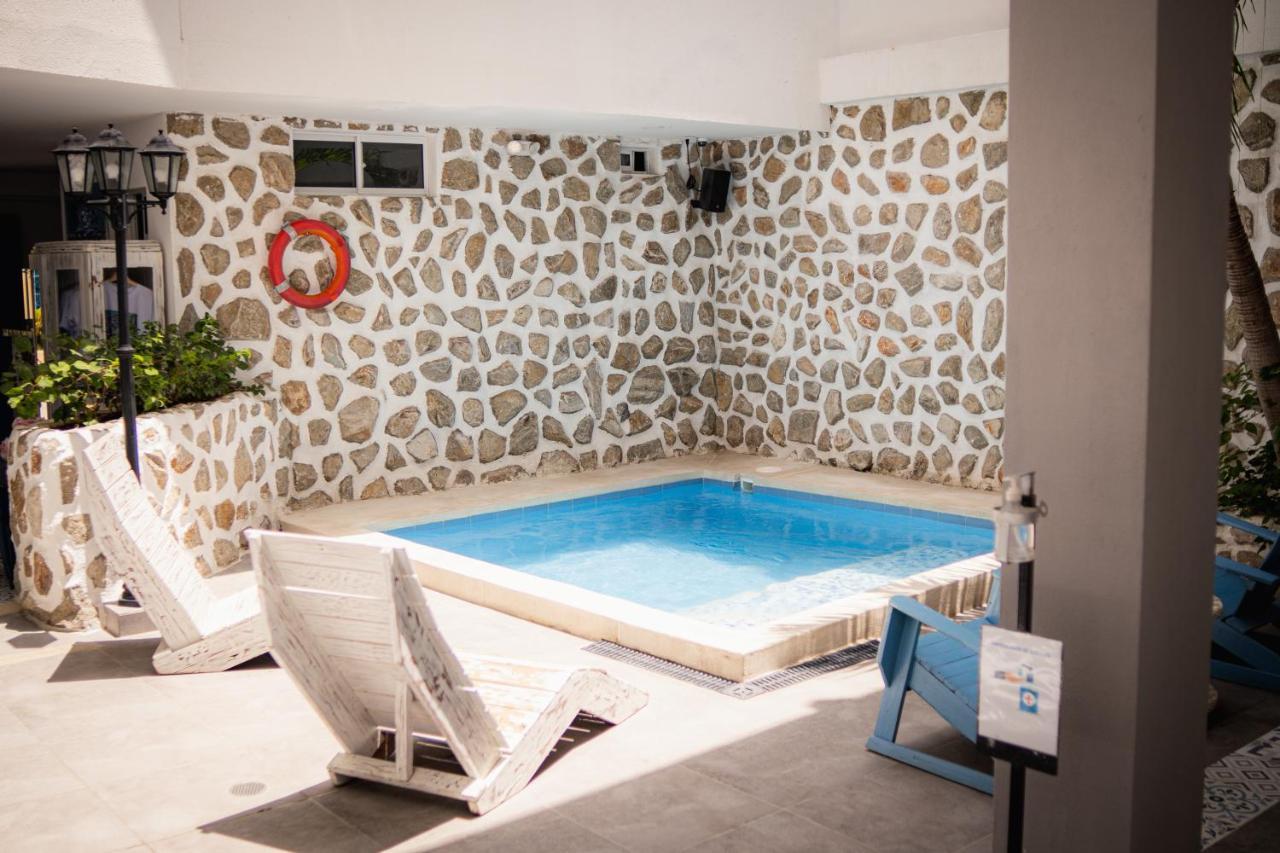 Hotel Adaz Mediterraneo Санта Марта Екстериор снимка